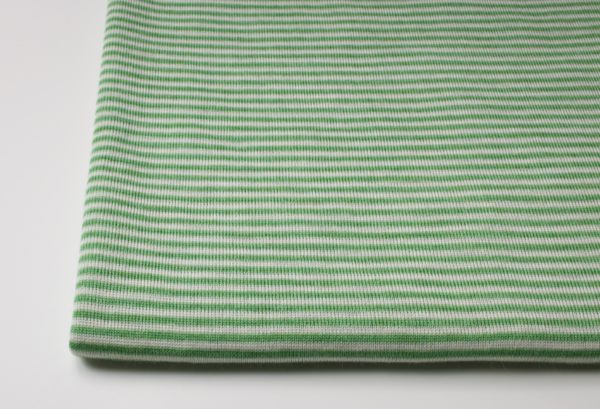 Bio Wolle/Seide Jersey flauschig, Kleegrün-Naturweiß Ringel (kbT, mulesingfrei) B-Ware