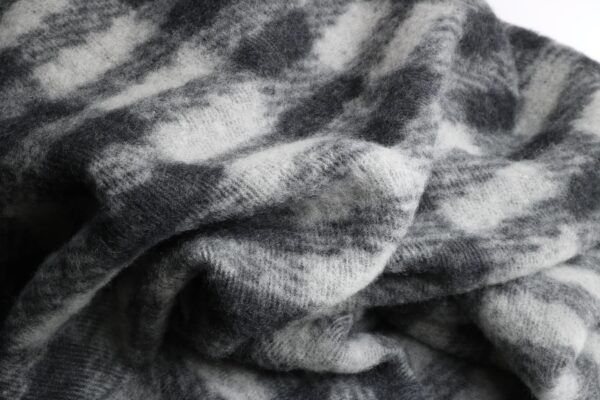 Coupon 70cm, Bio Merino-Wollfleece, Karo (100 % Wolle, kbT) – Bild 3