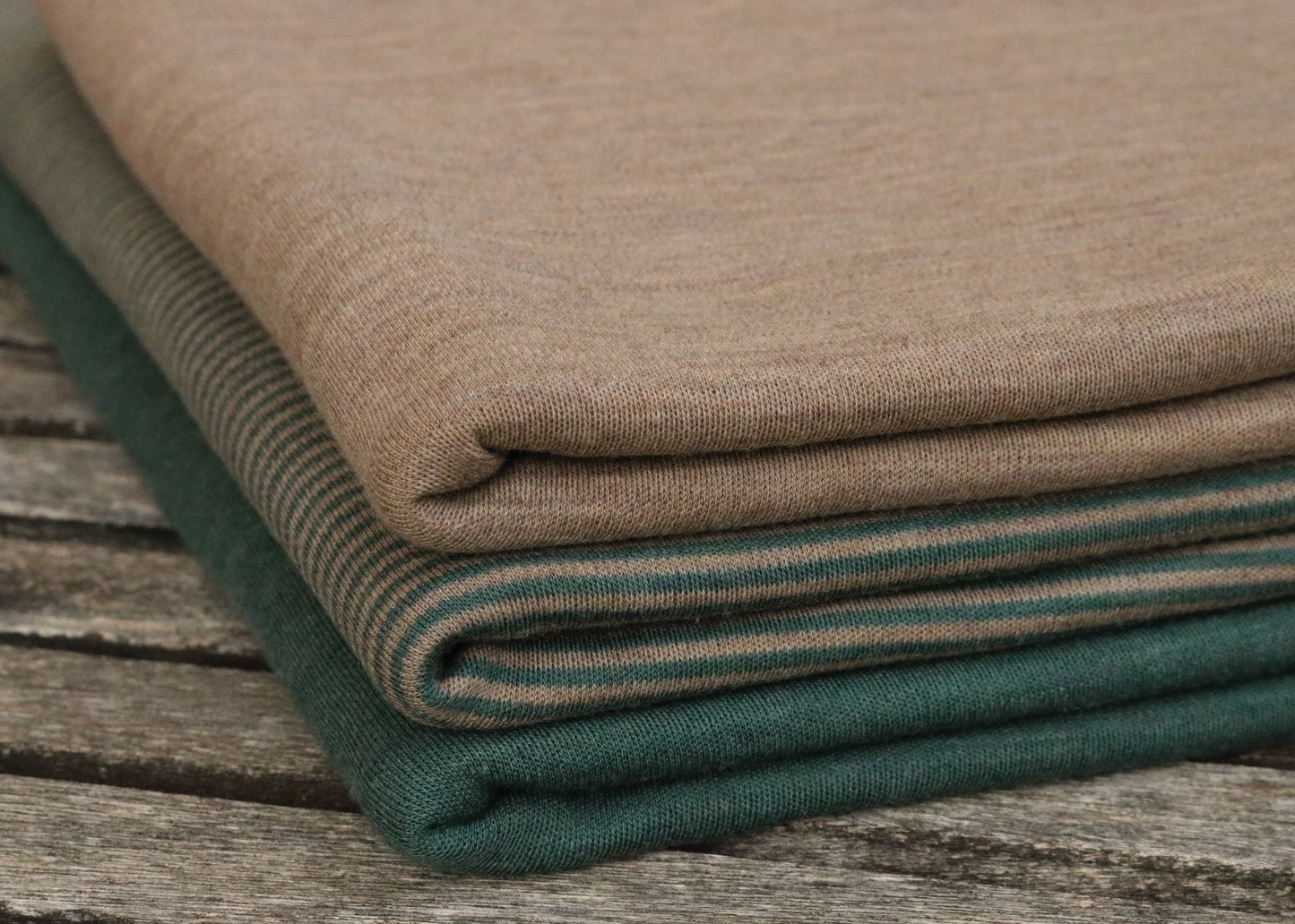 Bio Merino Interlockjersey, Ringel patinagrün/walnuss