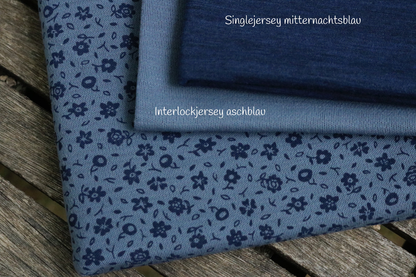 Bio Merino Interlockjersey, Fleurs auf Aschblau