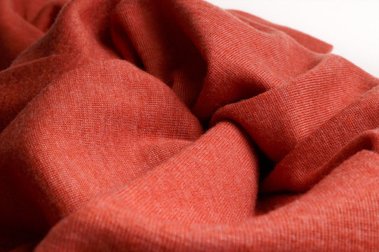 Bio Wolle/Seide Feinrippjersey flauschig, schmale Breite, sienna